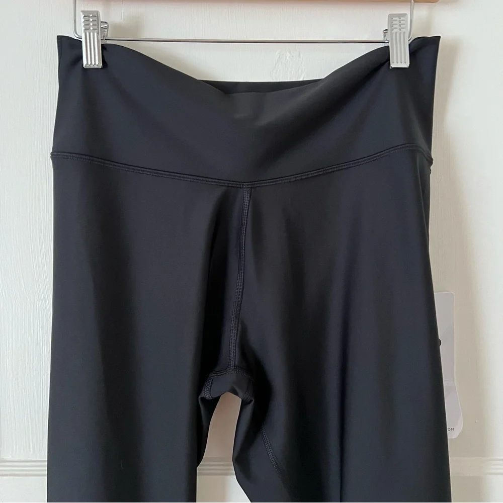 NWT ALO High-Waist Airlift Legging